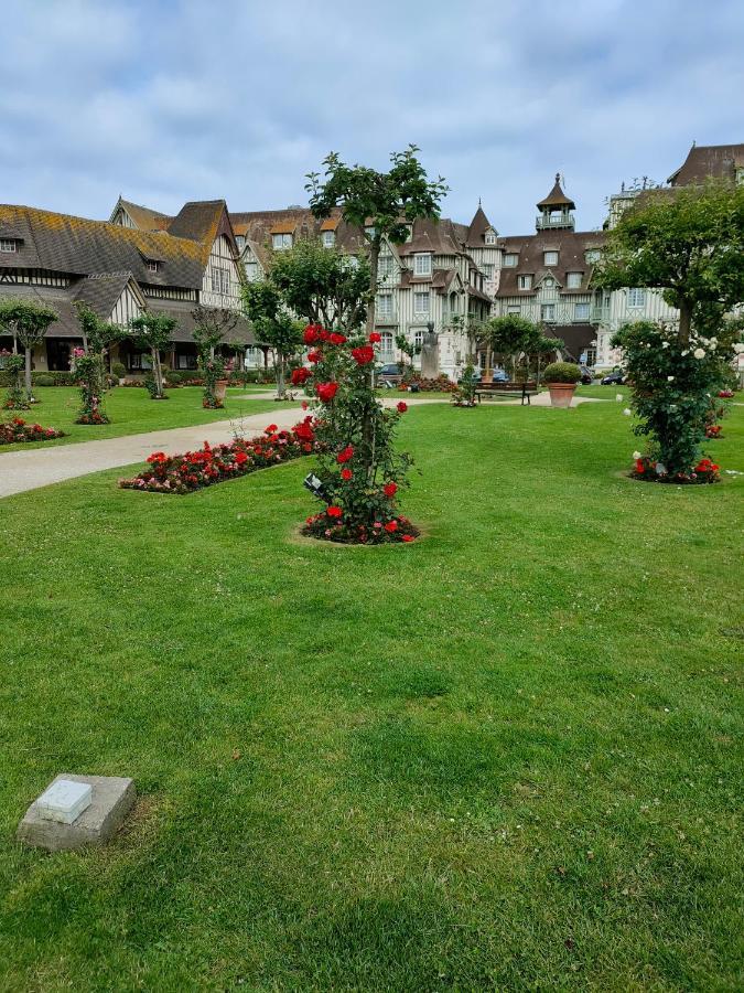 Appartement - Residence Du Golf Deauville 2 Zewnętrze zdjęcie